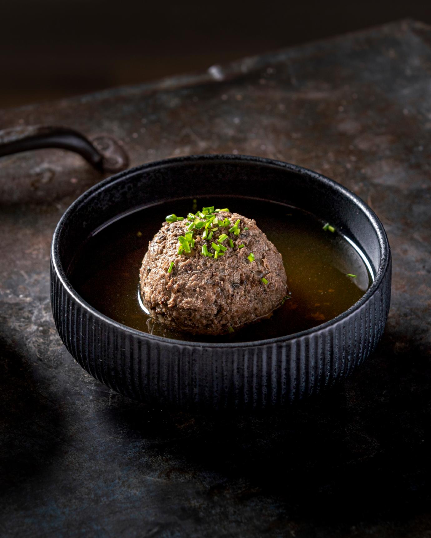 Leberknödelsuppe